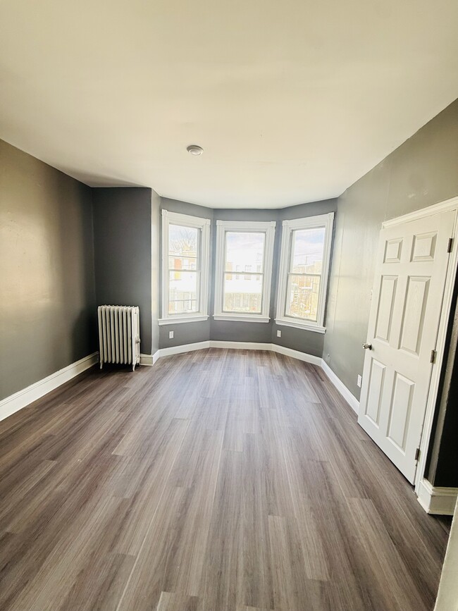 Photo - 5812 Alter St