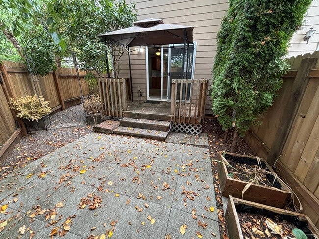 Building Photo - SOUTH SALEM CUTIE! Rental