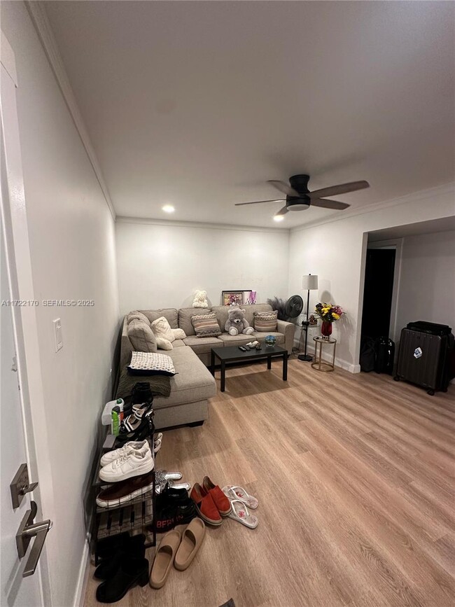 Photo - 5100 SW 41st St Unit 328