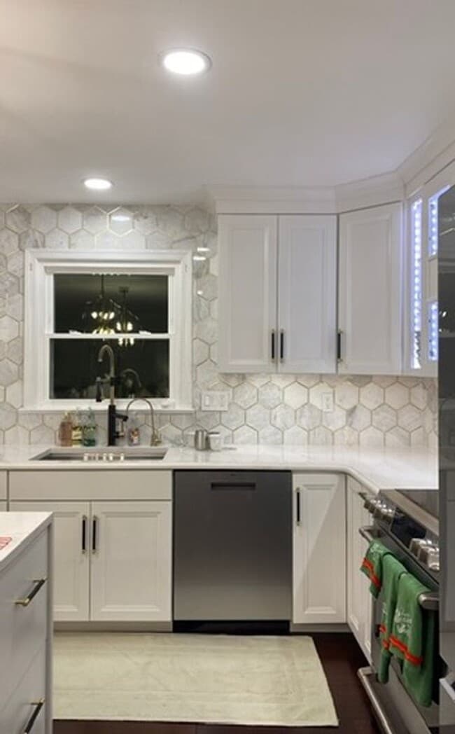 Photo - Gorgeous, fully remodeled 5 bed 3 bath centrally located in Great Falls