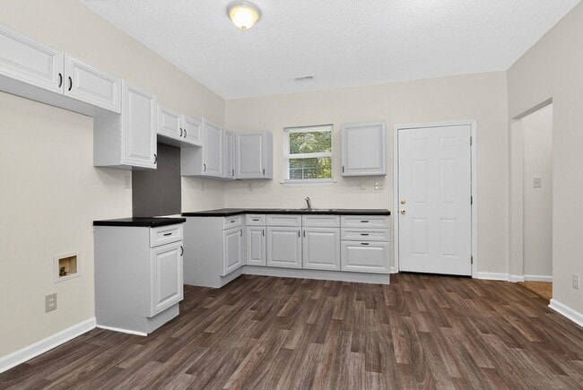 Photo - Cozy Three Bedroom Home!