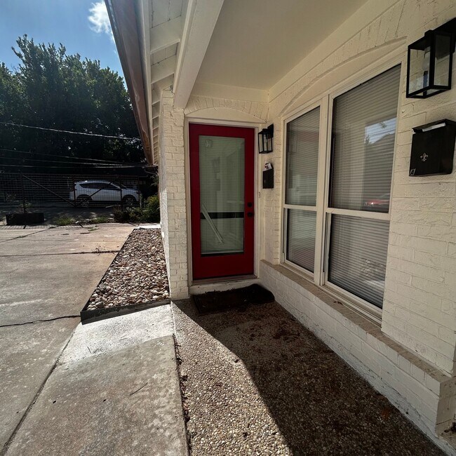 Photo - 1005 W MLK - House