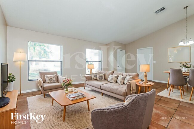 Photo - 708 Dromedary Dr