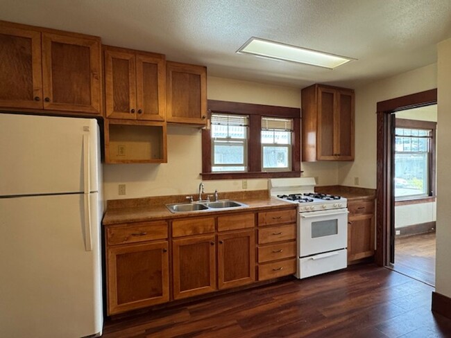 Photo - 1891 H St Apartamento Unidad 1891 H ST