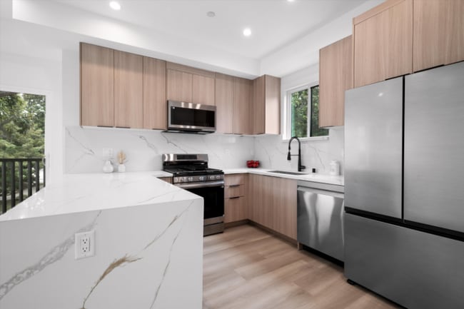 Photo - 1840 Stoner Ave