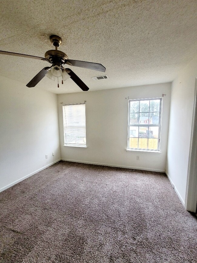 Photo - 127 Pine Mast Ct