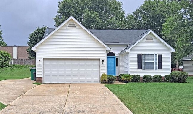 Building Photo - Beautiful 3BR/2BA Ranch Now Available in Booming Steel Creek Area!