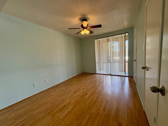 Photo - 4635 Wild Indigo St Unit 503