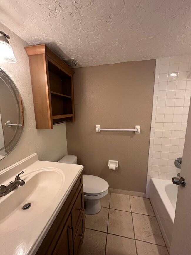 Photo - 409 Meadow Ln Unit 409