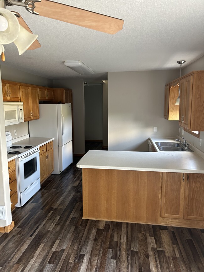 Photo - 1035 Petra Ct SW