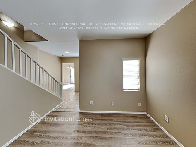 Photo - 4648 E Laurel Ave