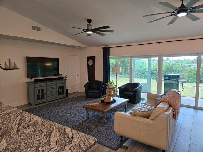 Photo - 9300 SE Eagle Ave