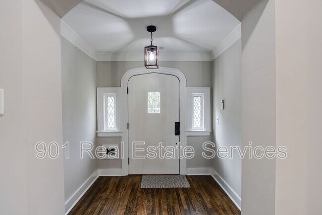 Photo - 2115 Hallwood Dr
