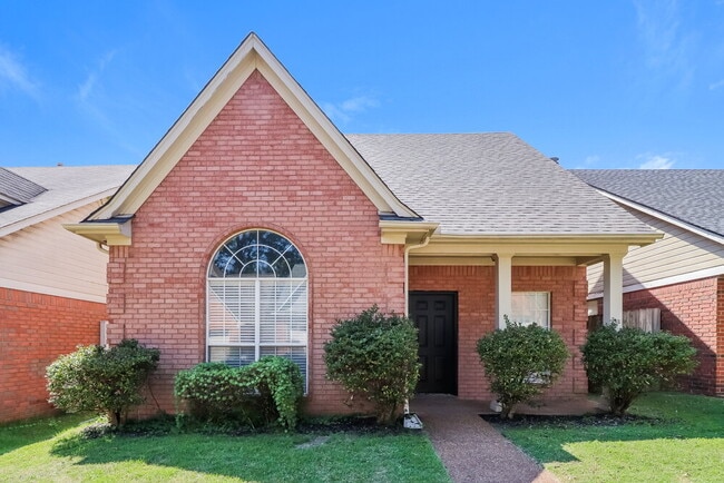 Building Photo - 607 E Ashley Glen Cir