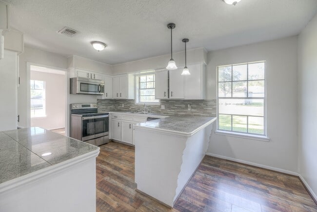 Photo - 1202 Dunbar Ave