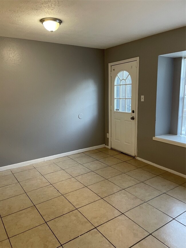 Photo - 7273 Chasewood Dr