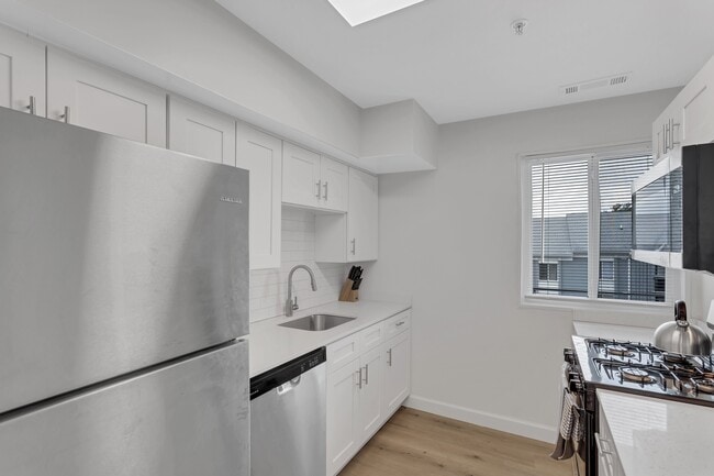 Hillstone Apartments