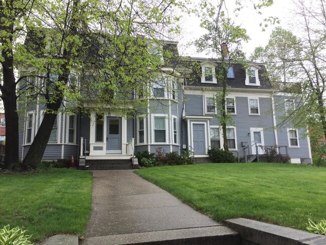 Building Photo - 55 Monastery Rd Unit 1