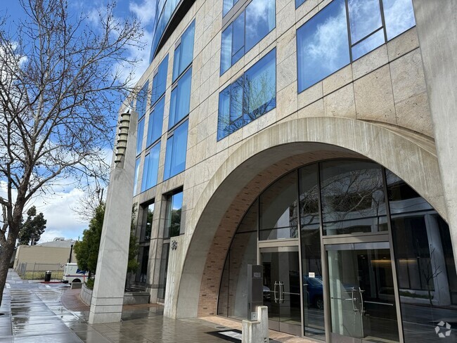 Building Photo - DOWNTOWN SAN JOSE -Elevate your lifestyle ... Unit 602 Rental