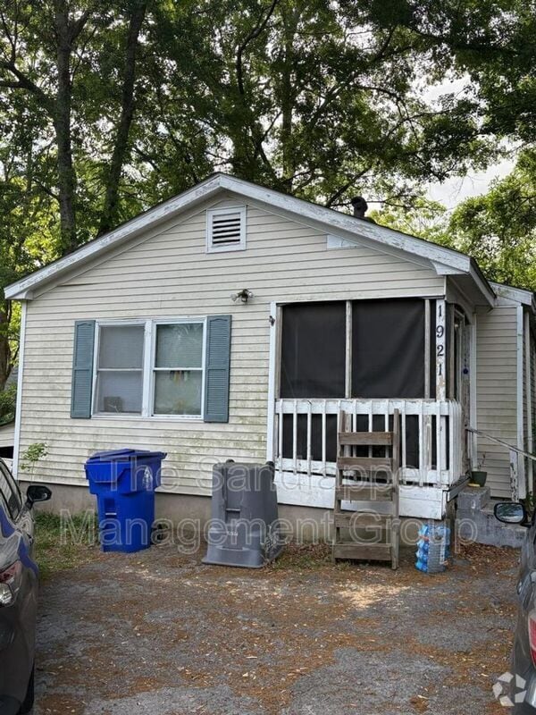 Building Photo - 1921 Quitman St Rental