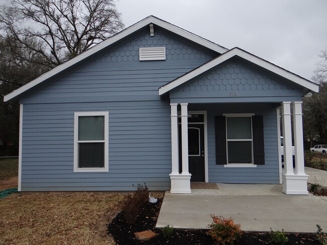 Building Photo - 770 Elgie St Rental