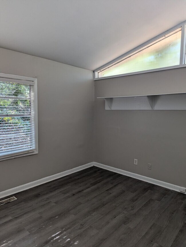 Photo - 225 Ridgewood Ave Unit Apartment 225