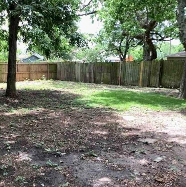 Photo - 217 8th Ave N