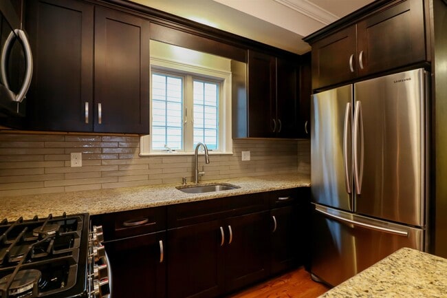 Photo - 22 W 19th St Unit 2