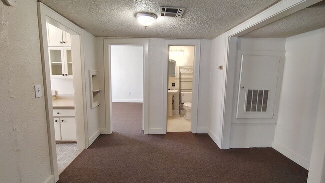 Photo - 1 Bed in the Paseo District Unit Apt 4