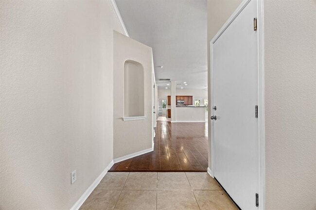 Photo - 135 Justin Leonard Dr