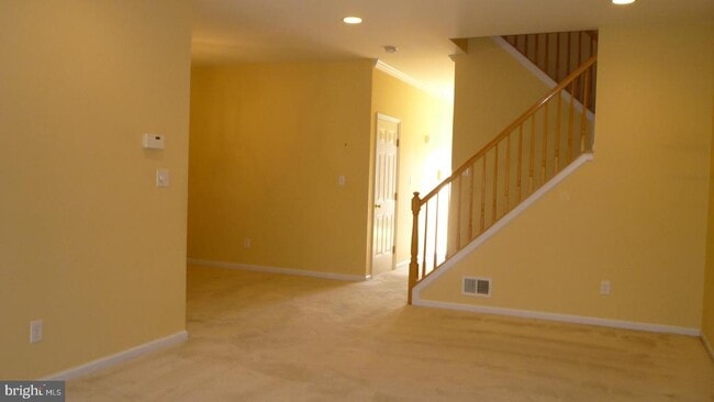 Photo - 107 Windsor Pond Rd