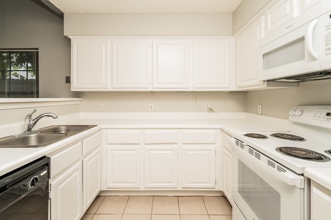 Photo - 200 Pecan Dr Unit 702