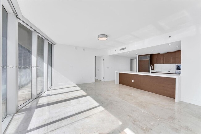 Photo - 465 Brickell Ave Unit 4201
