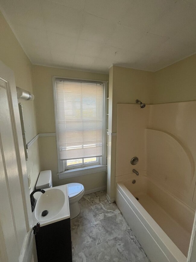 Photo - 436 N Second St Unidad 436 2