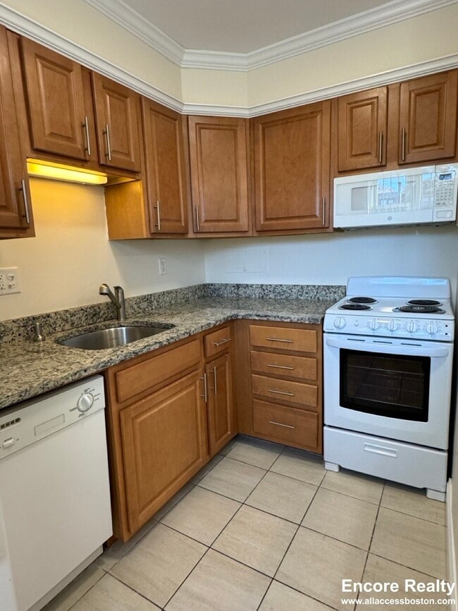 Photo - 15 Dwight St Unit #3B