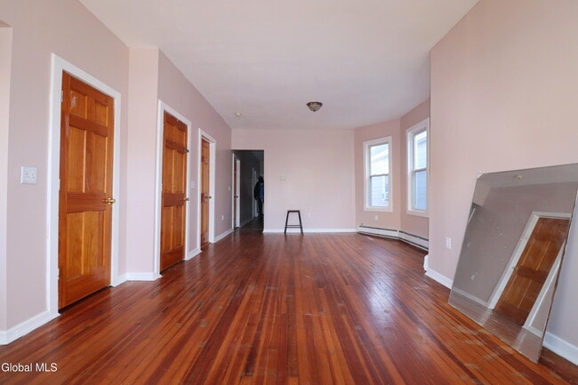 Photo - 29 Morris St