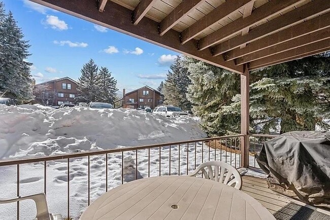 Photo - 2025 Canyons Resort Dr Unidad B2