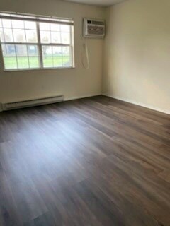 Photo - Shiloh Court Apartments