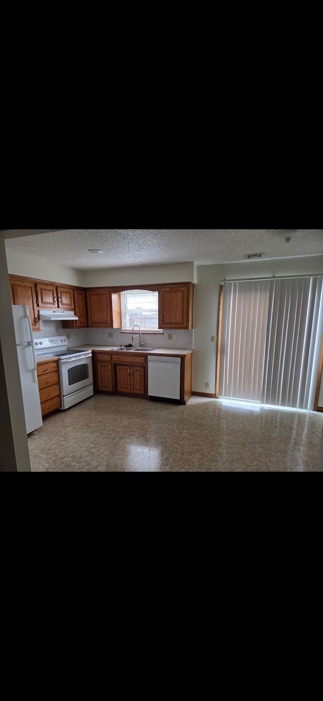 Photo - 5615 NW 66th Terrace