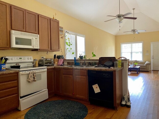 Photo - 3909 Jackson St