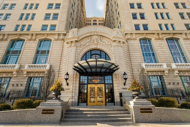 Building Photo - The Belden Stratford Rental