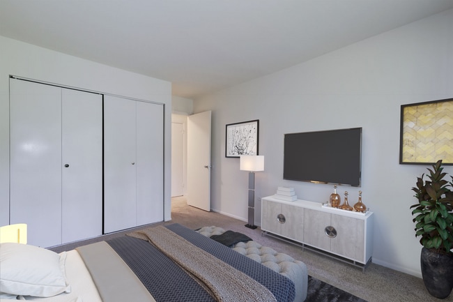 Brookmont Apartments