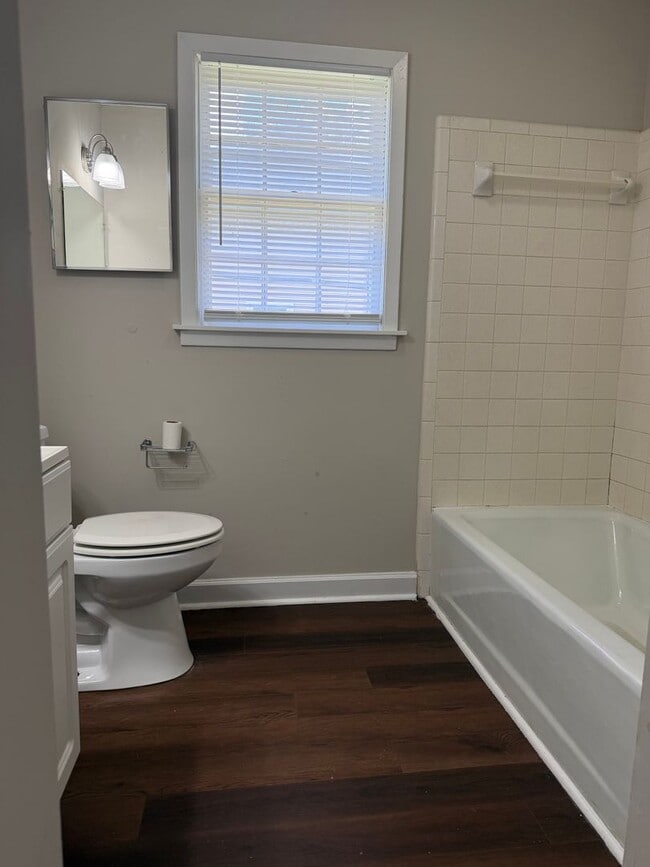 Photo - 616 N 13th Ave