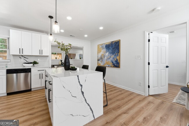 Photo - 2541 Santa Barbara Dr NW