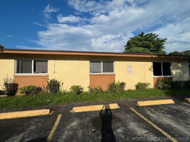 Photo - 1790-1796 NW 52nd Ave