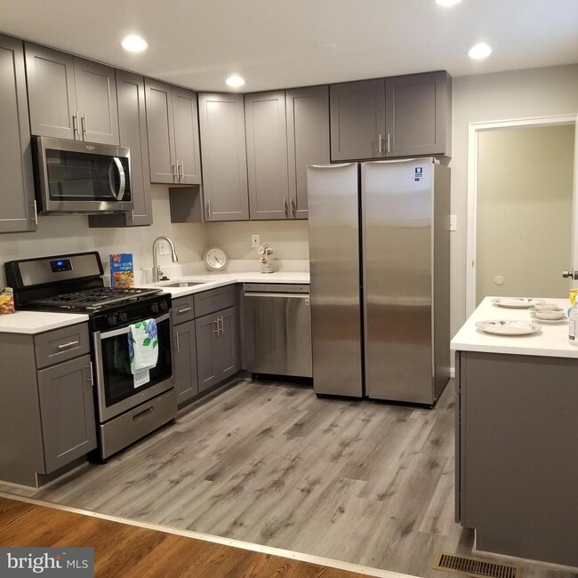 Photo - 4704 Red Fox Rd Casa