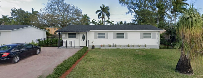 Photo - 6255 SW 62nd Ct