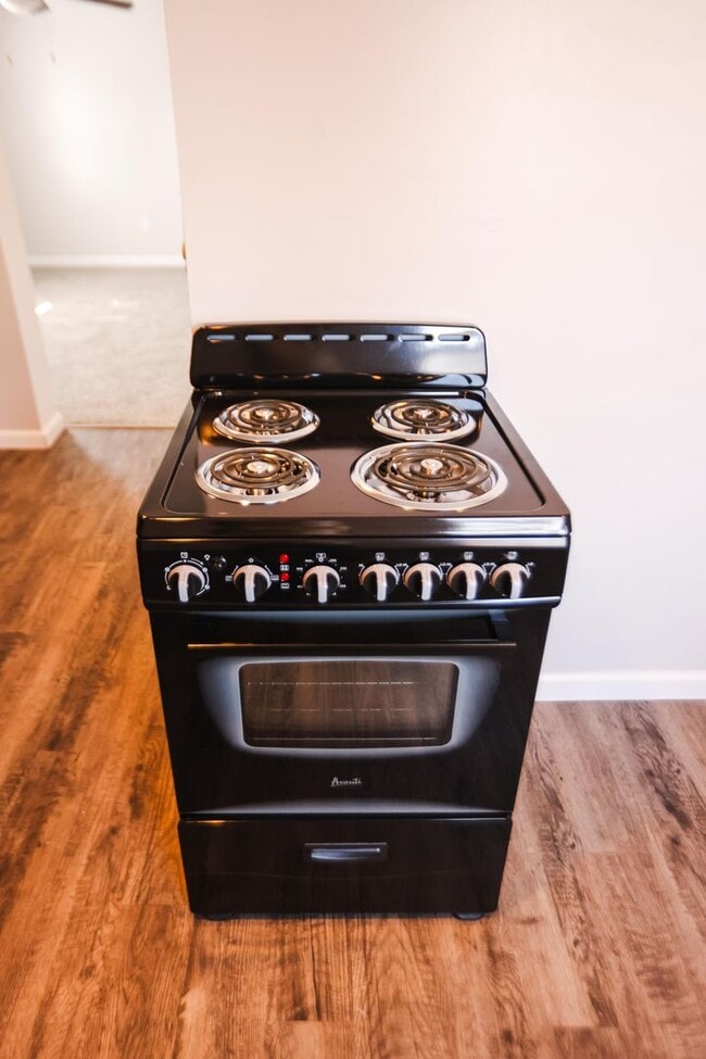 Photo - 628 Evesham Ave Unit 628 Evesham Upper - 094