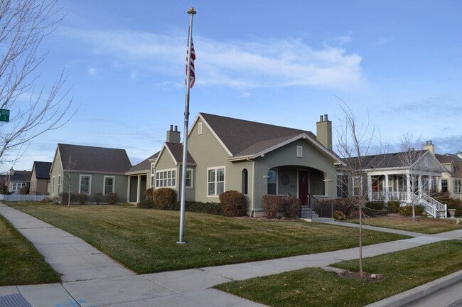 Photo - Luxurious 4-Bedroom Home with Mother-in-Law Suite