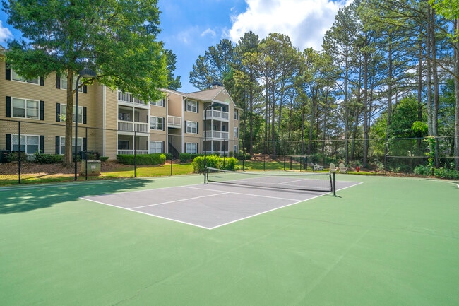 Pickleball Court - Rosewood Apartment Homes